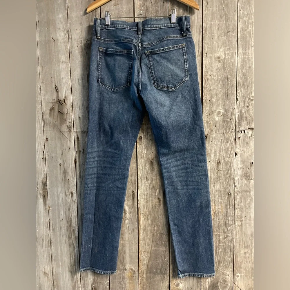 J.CREW straight leg flex jeans - size 29x32